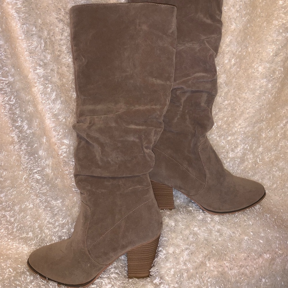 Women’s Universal Thread heeled boots